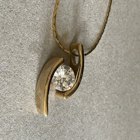 80's Dynasty Bold Gold & Giant Rock Crystal Quartz Pendant Statement Charm RARE - Picture 3 of 5